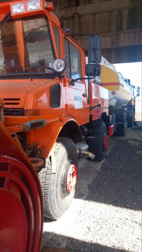 Други специализирани машини Unimog  - изображение 2