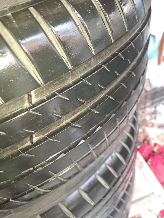 Гуми Летни 245/45R18, снимка 3 - Гуми и джанти - 54690621