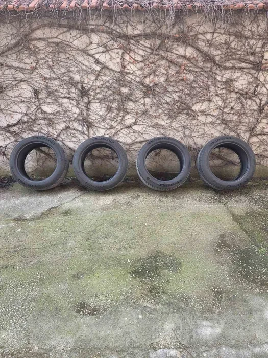 Гуми Летни 245/45R18, снимка 7 - Гуми и джанти - 54690621