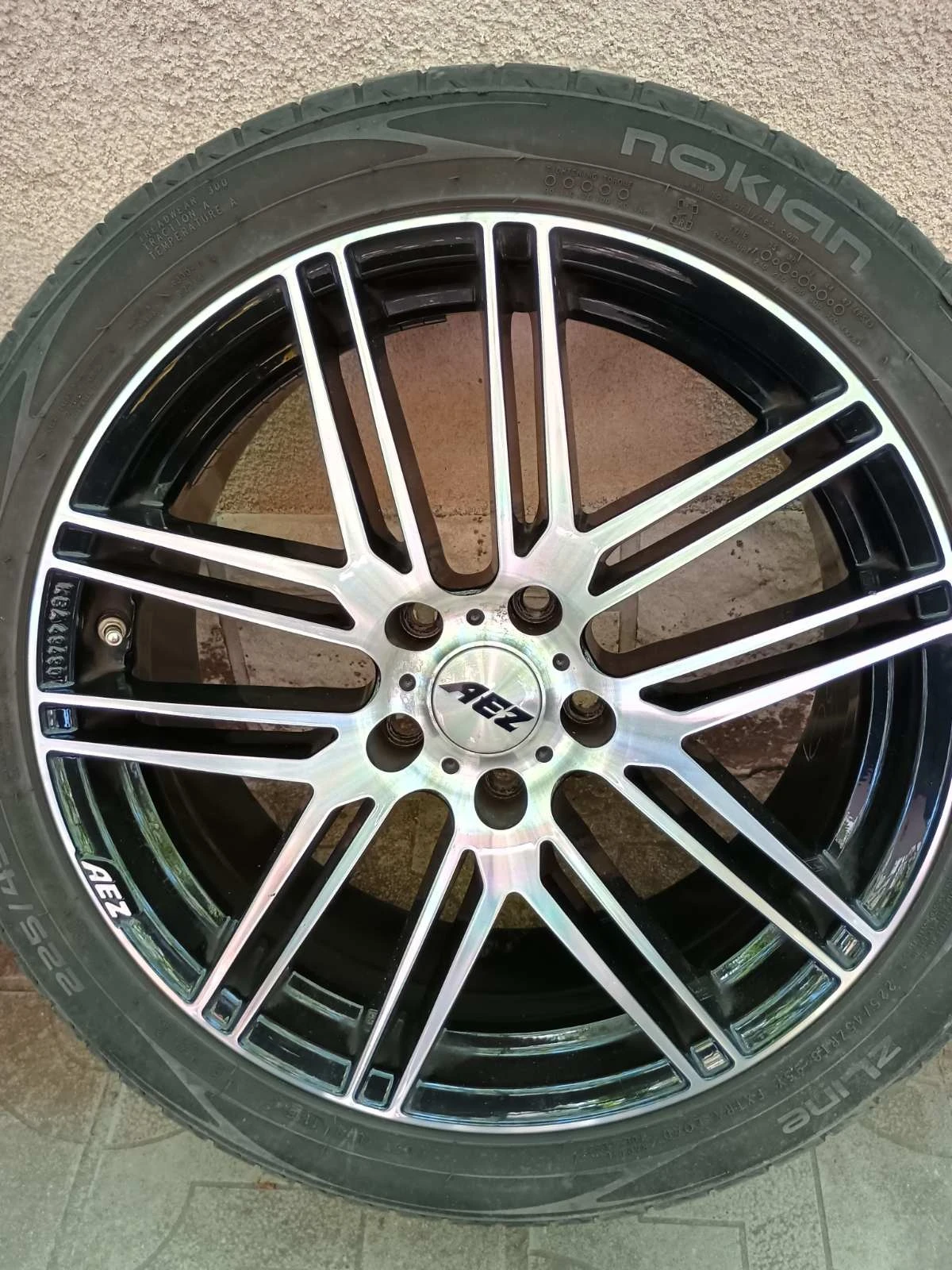 Гуми Летни 225/45R18, снимка 3 - Гуми и джанти - 54931030