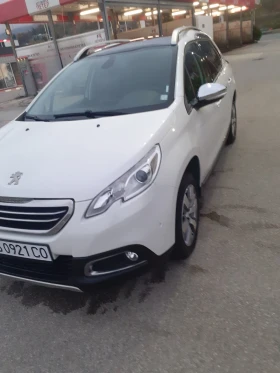 Peugeot 2008 1.2 ALLURE Перфектна!, снимка 1