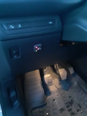 Peugeot 2008 1.2 ALLURE Перфектна! ГАЗОВА УРЕДБА, снимка 9