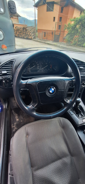 BMW 318 Е36, снимка 11 - Автомобили и джипове - 45422506