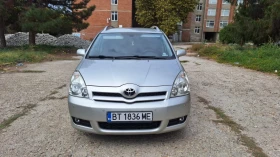 Обява за продажба на Toyota Corolla verso 2.2 136 к.с Италия ~6 299 лв. - изображение 1