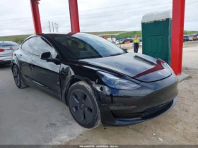 ������ Tesla Model 3