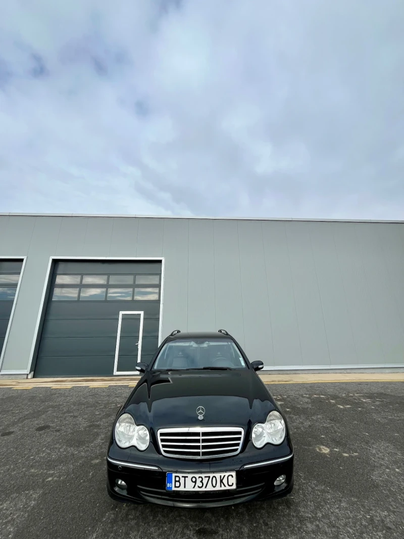 Mercedes-Benz C 220 Facelift, снимка 2 - Автомобили и джипове - 48775709