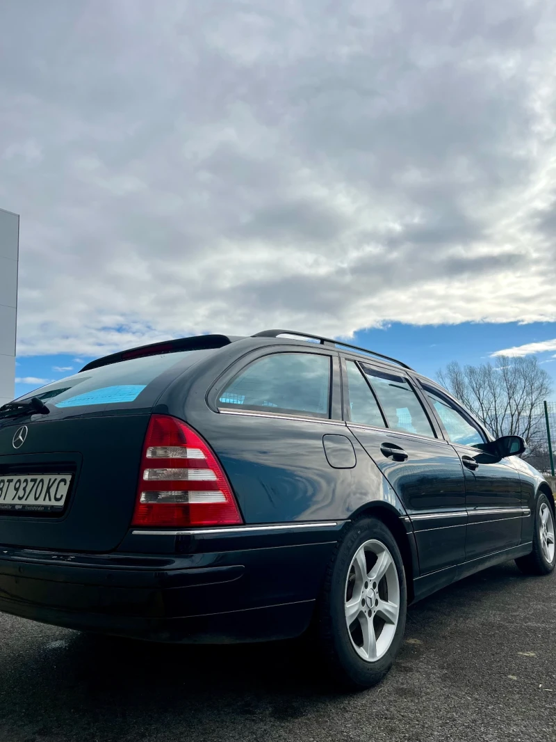 Mercedes-Benz C 220 Facelift, снимка 5 - Автомобили и джипове - 48775709