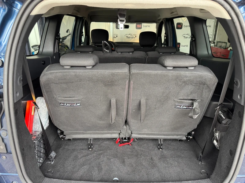 Dacia Lodgy 1.6i* 7местна* С ПЪЛНА ИСТОРИЯ В DACIA, снимка 5 - Автомобили и джипове - 51878018