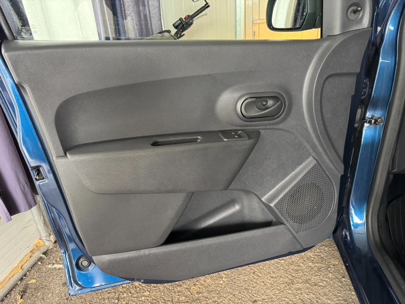 Dacia Lodgy 1.6i* 7местна* С ПЪЛНА ИСТОРИЯ В DACIA, снимка 9 - Автомобили и джипове - 51878018