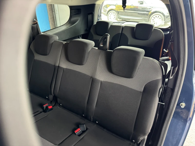 Dacia Lodgy 1.6i* 7местна* С ПЪЛНА ИСТОРИЯ В DACIA, снимка 10 - Автомобили и джипове - 51878018