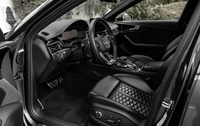 Audi Rs4 2, 9 Avant quattro, снимка 5 - Автомобили и джипове - 52645080