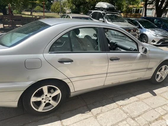 Mercedes-Benz C 220  - изображение 3