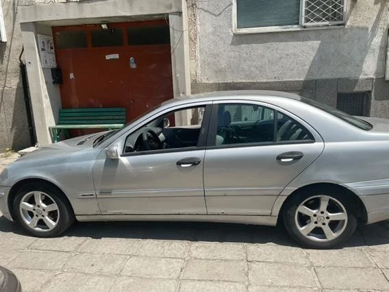 Mercedes-Benz C 220  - изображение 2