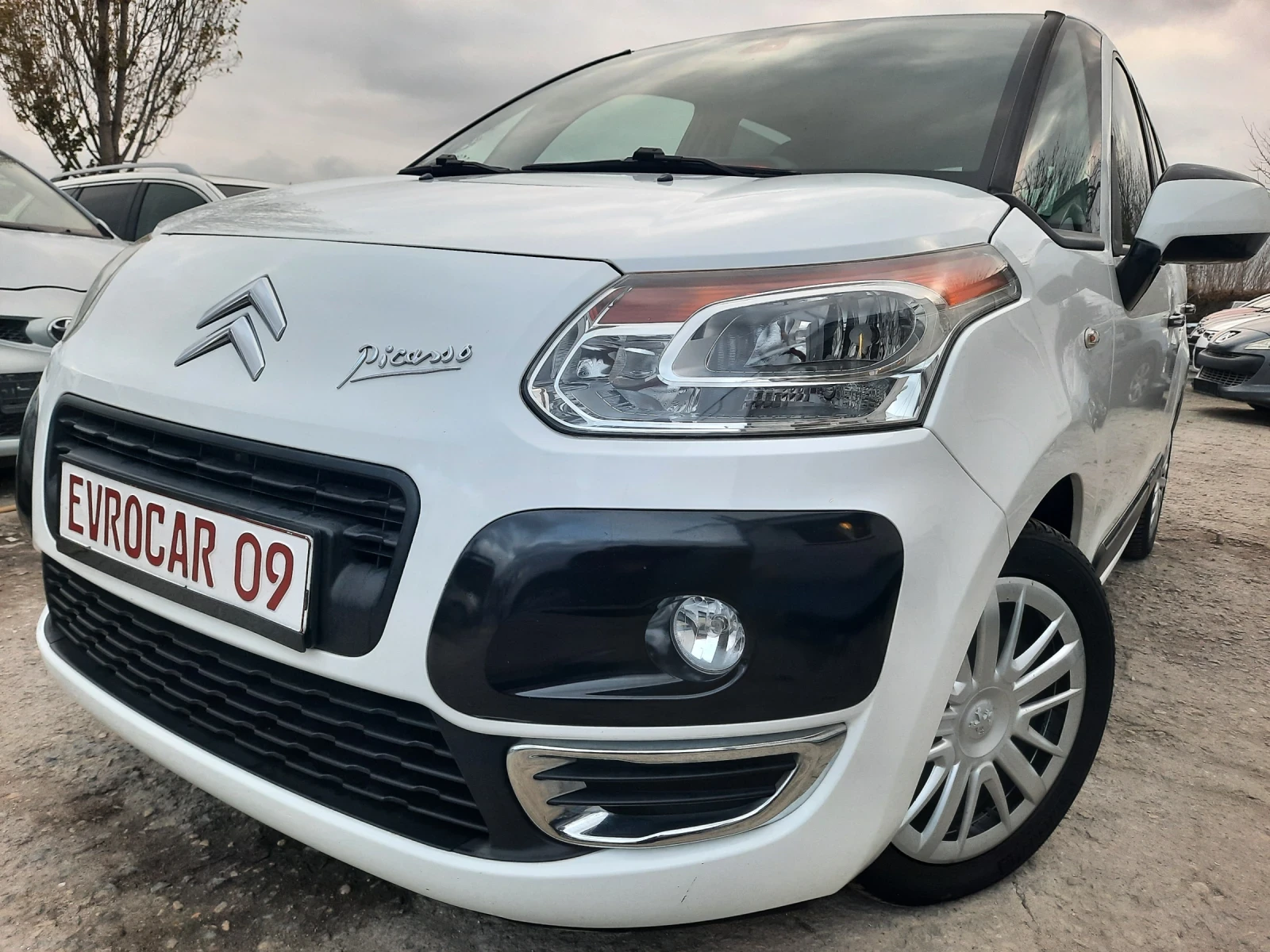 Citroen C3 Picasso 1.6i + LPG УНИКАТ !!, снимка 1