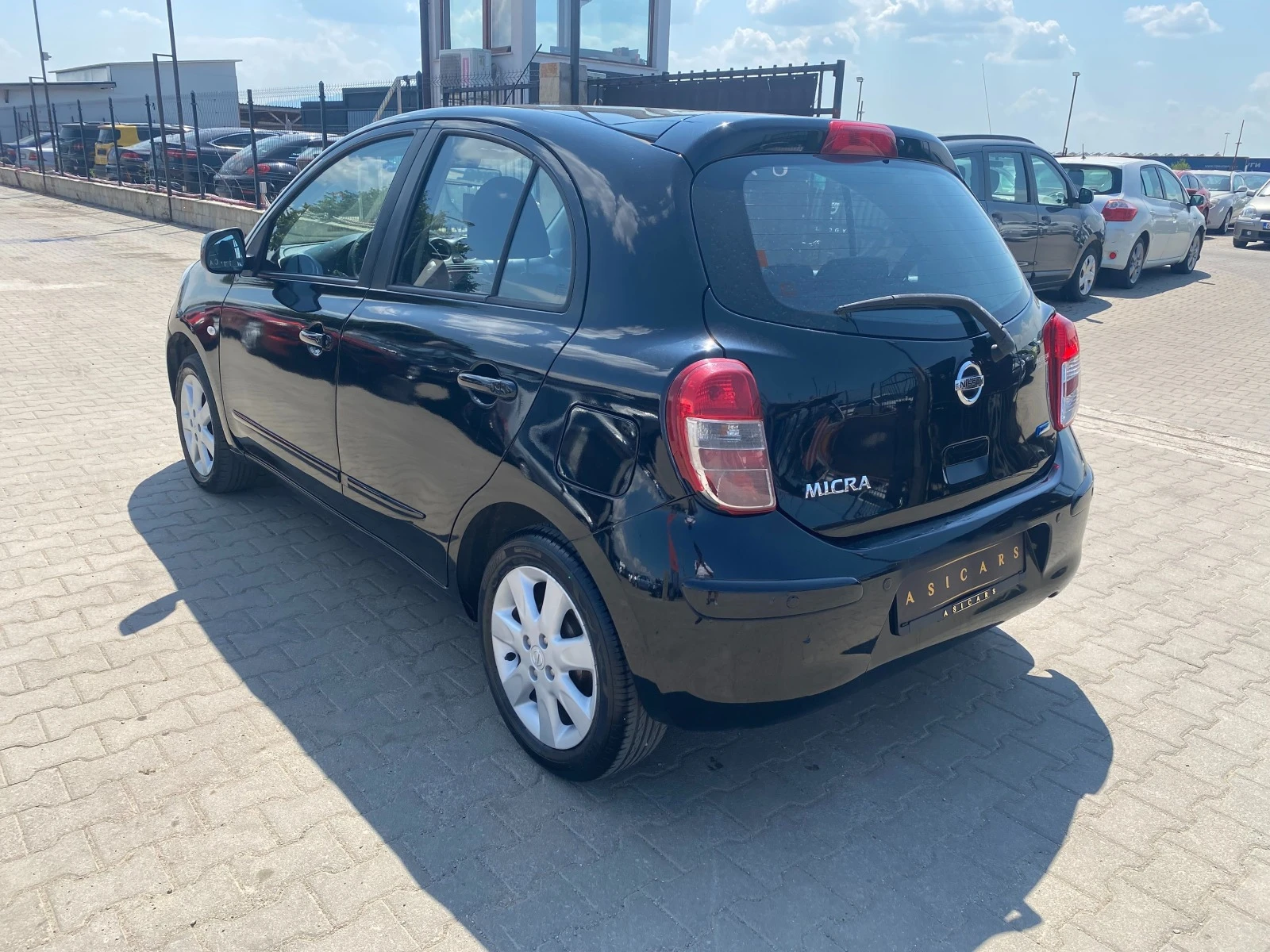 Nissan Micra 1.2I EURO 5A - изображение 3