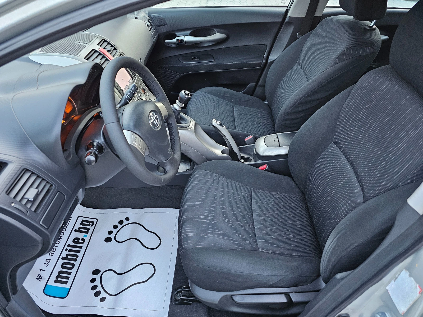 Toyota Auris 1.4D4D, 90к.с., Нави, 2009г. - изображение 10