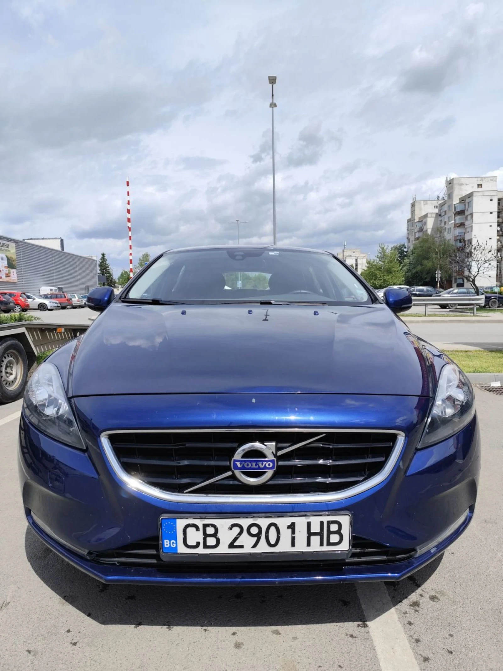 Volvo V40  - изображение 9