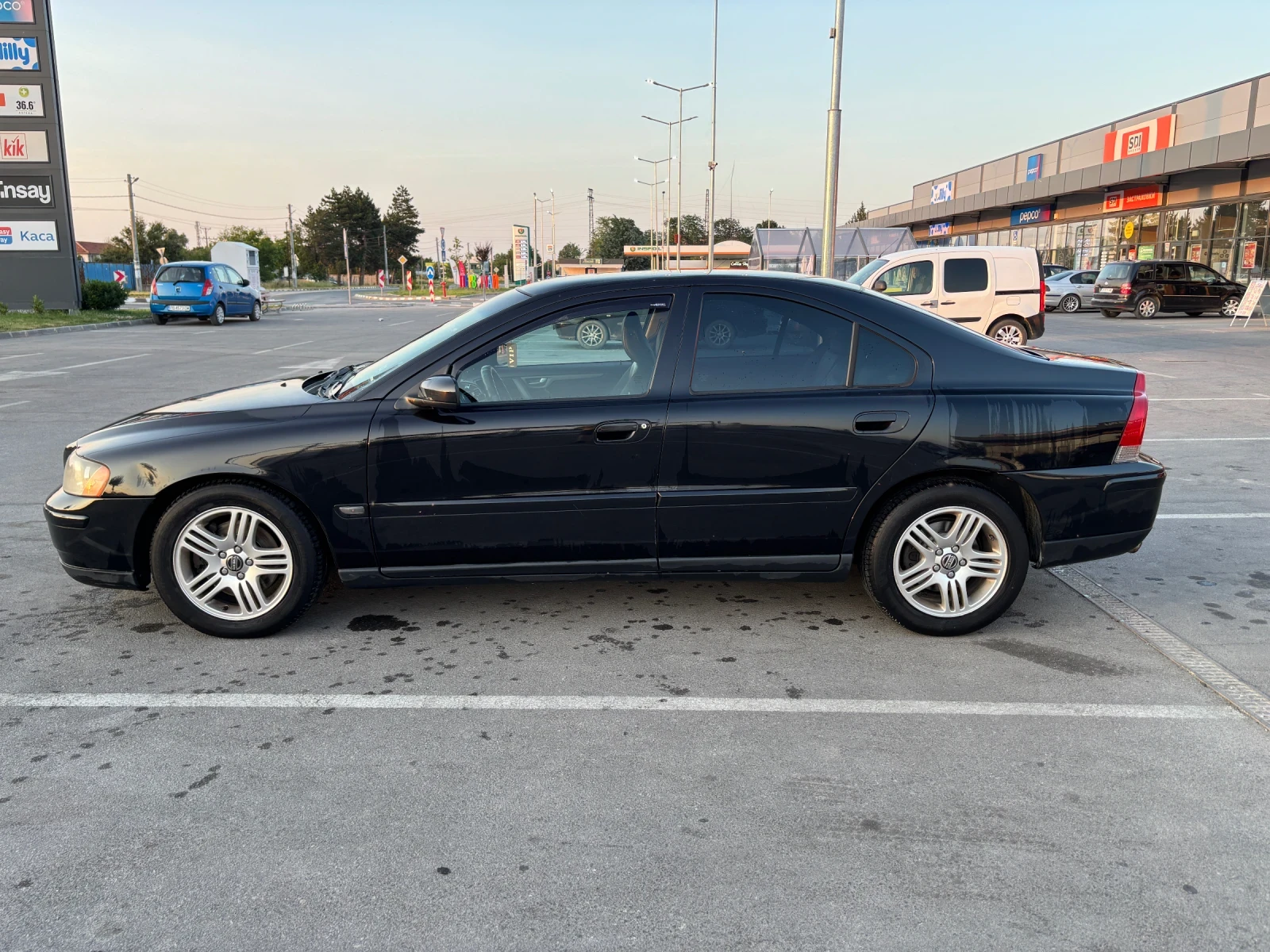 Volvo S60 D5 - изображение 4
