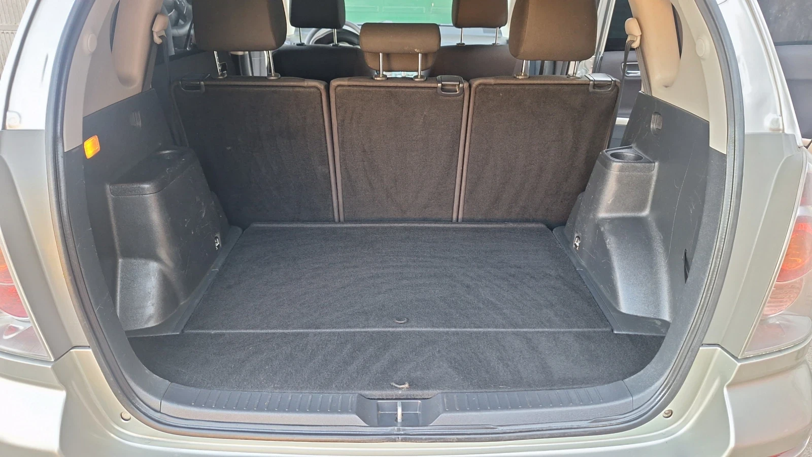 Toyota Corolla verso 2.2 136 к.с Италия - изображение 10