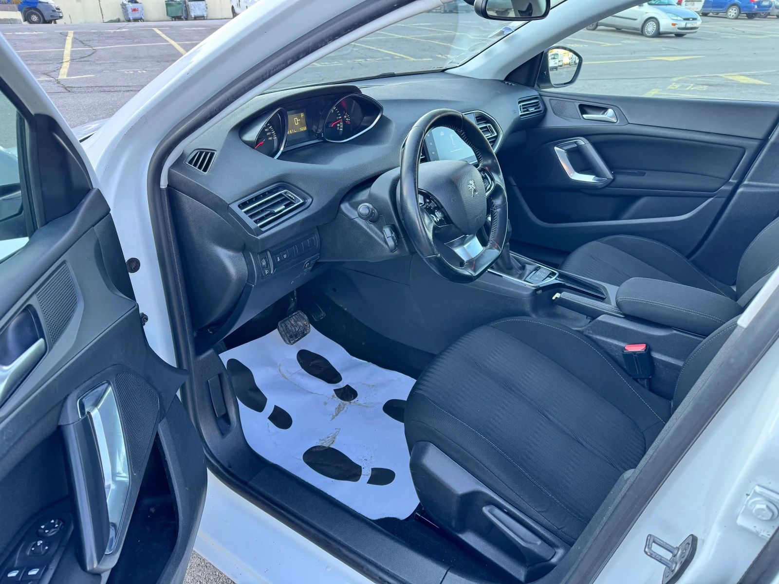 Peugeot 308 SW-1.6HDI-AUTOMATIC-NAVI-EURO6 - изображение 10