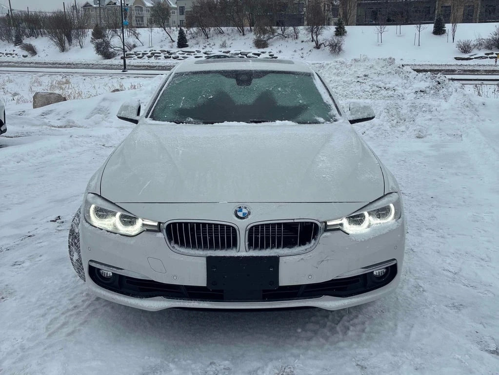 BMW 330 * 330e * CARFAX * БЕЗ ПЪРВОНАЧАЛНА ВНОСКА - изображение 6