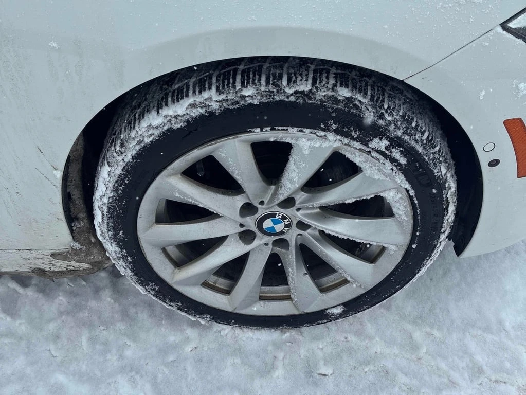 BMW 330 * 330e * CARFAX * БЕЗ ПЪРВОНАЧАЛНА ВНОСКА - изображение 7