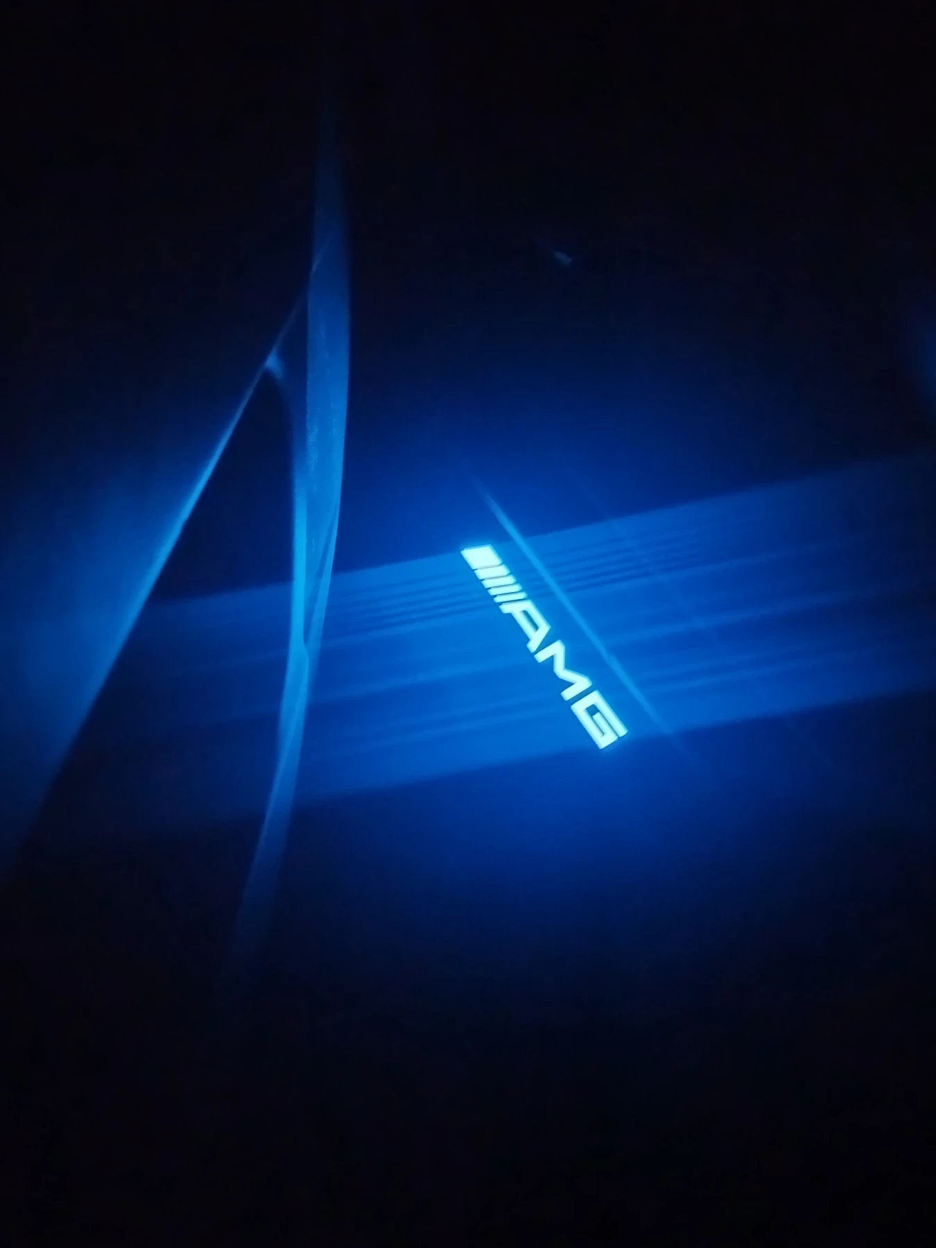 Mercedes-Benz CLS 500 AMG Sport Package с Двоен Стъклопакет, снимка 17 - Автомобили и джипове - 53845760