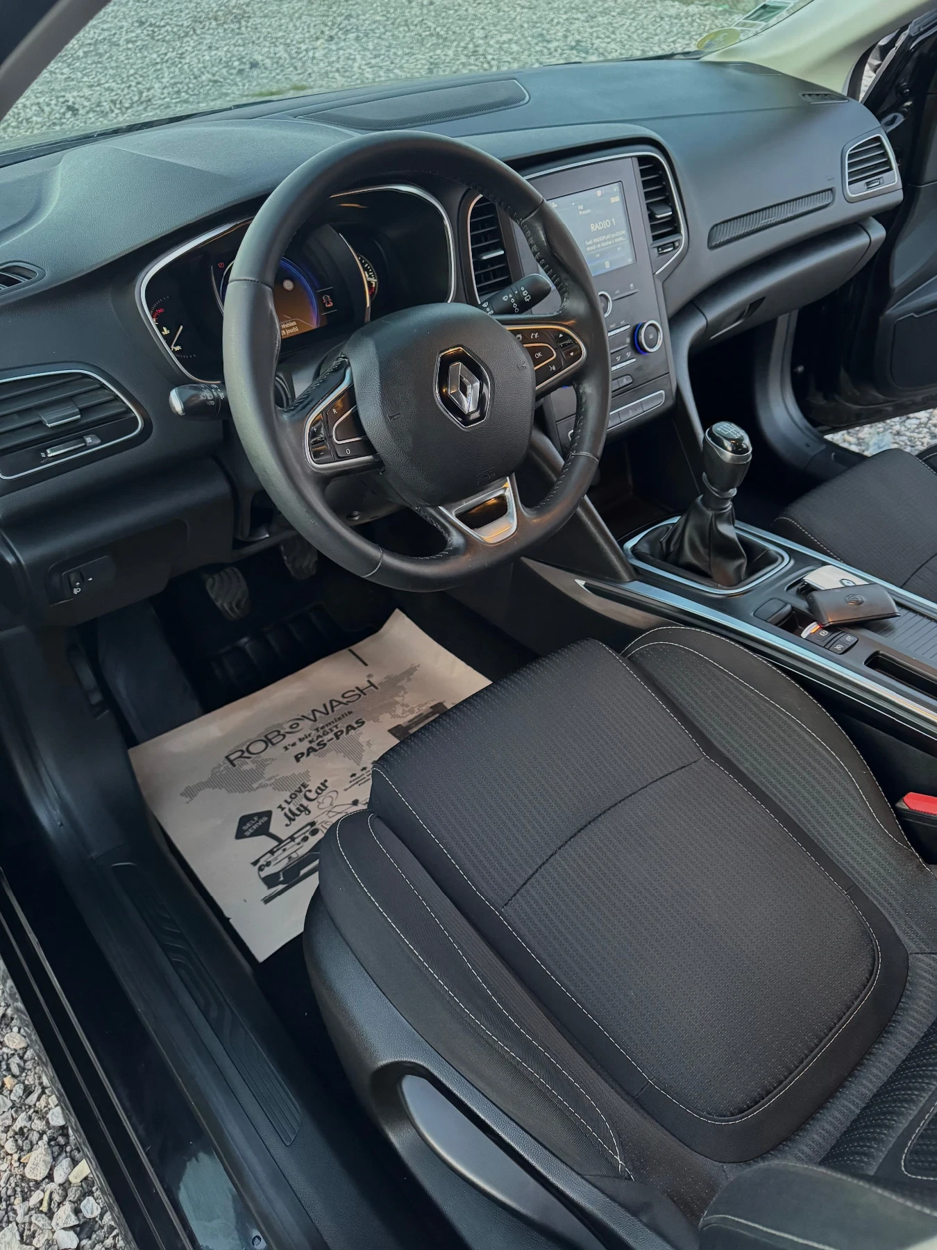 Renault Megane, снимка 6 - Автомобили и джипове - 54070057