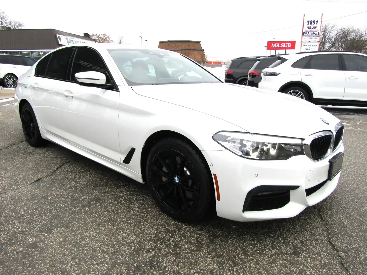 BMW 530 xDrive M Sport, снимка 2 - Автомобили и джипове - 54402239