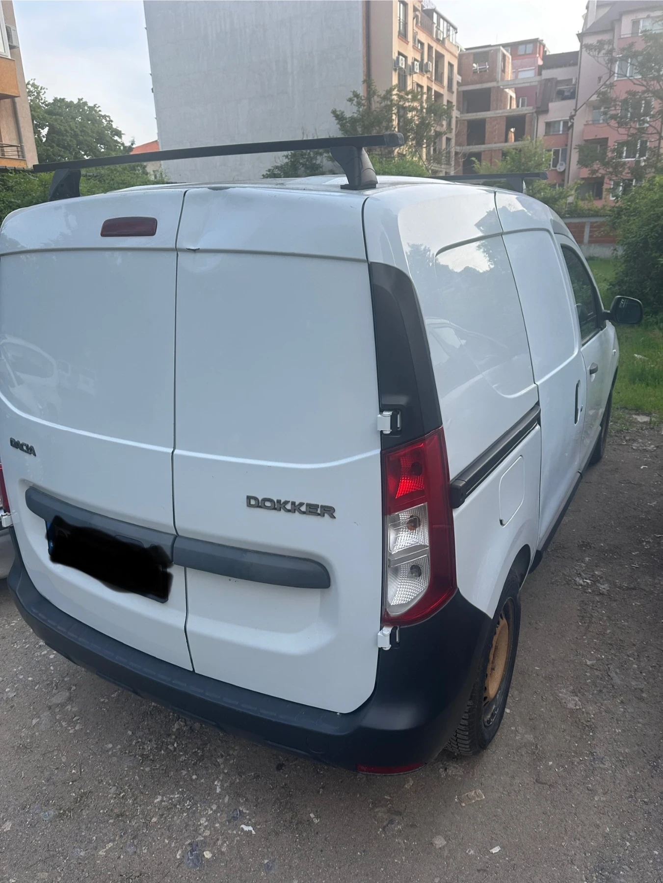 Dacia Dokker, снимка 4 - Автомобили и джипове - 54622377