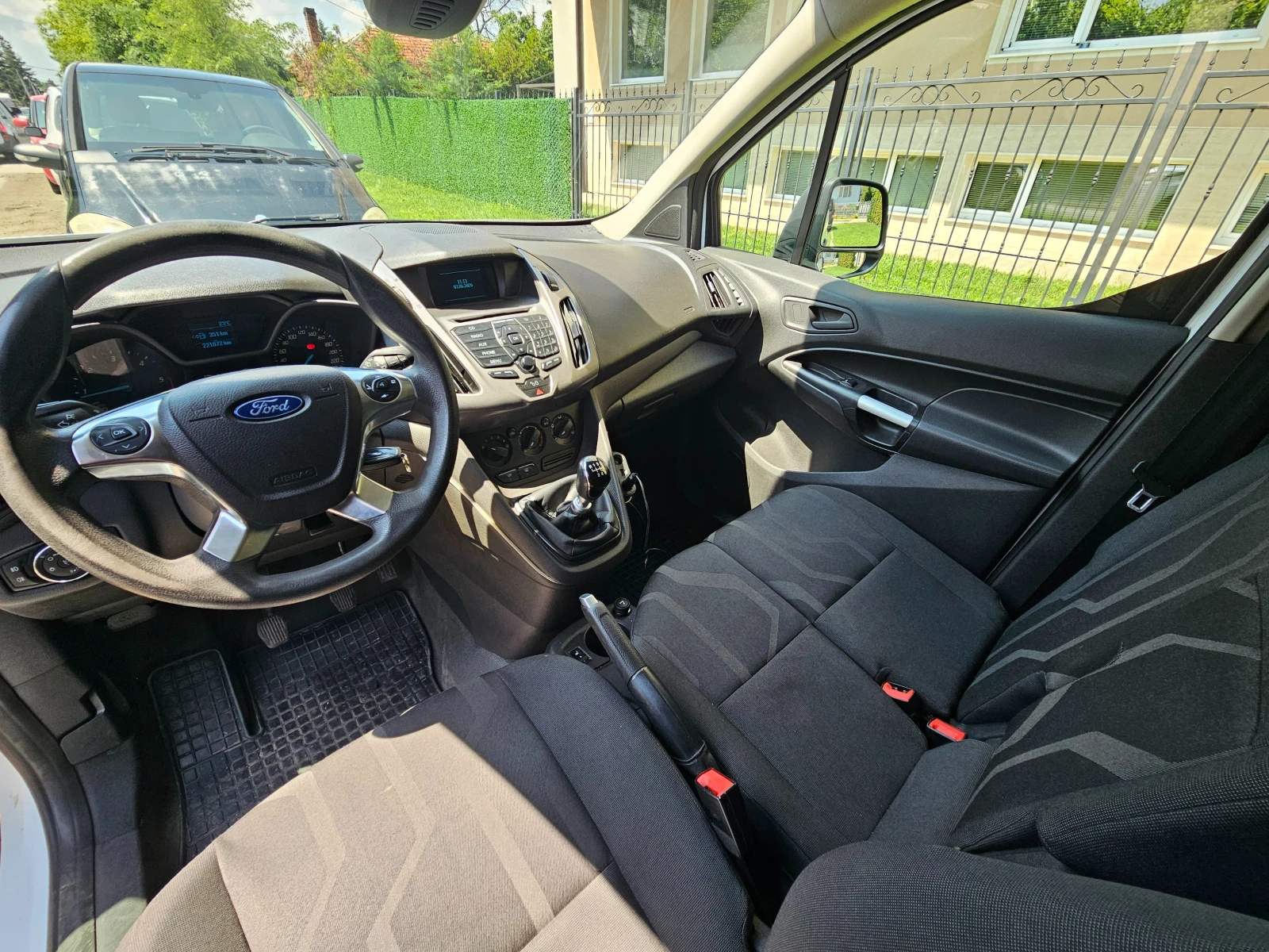 Ford Connect MAXI, снимка 10 - Автомобили и джипове - 54761087