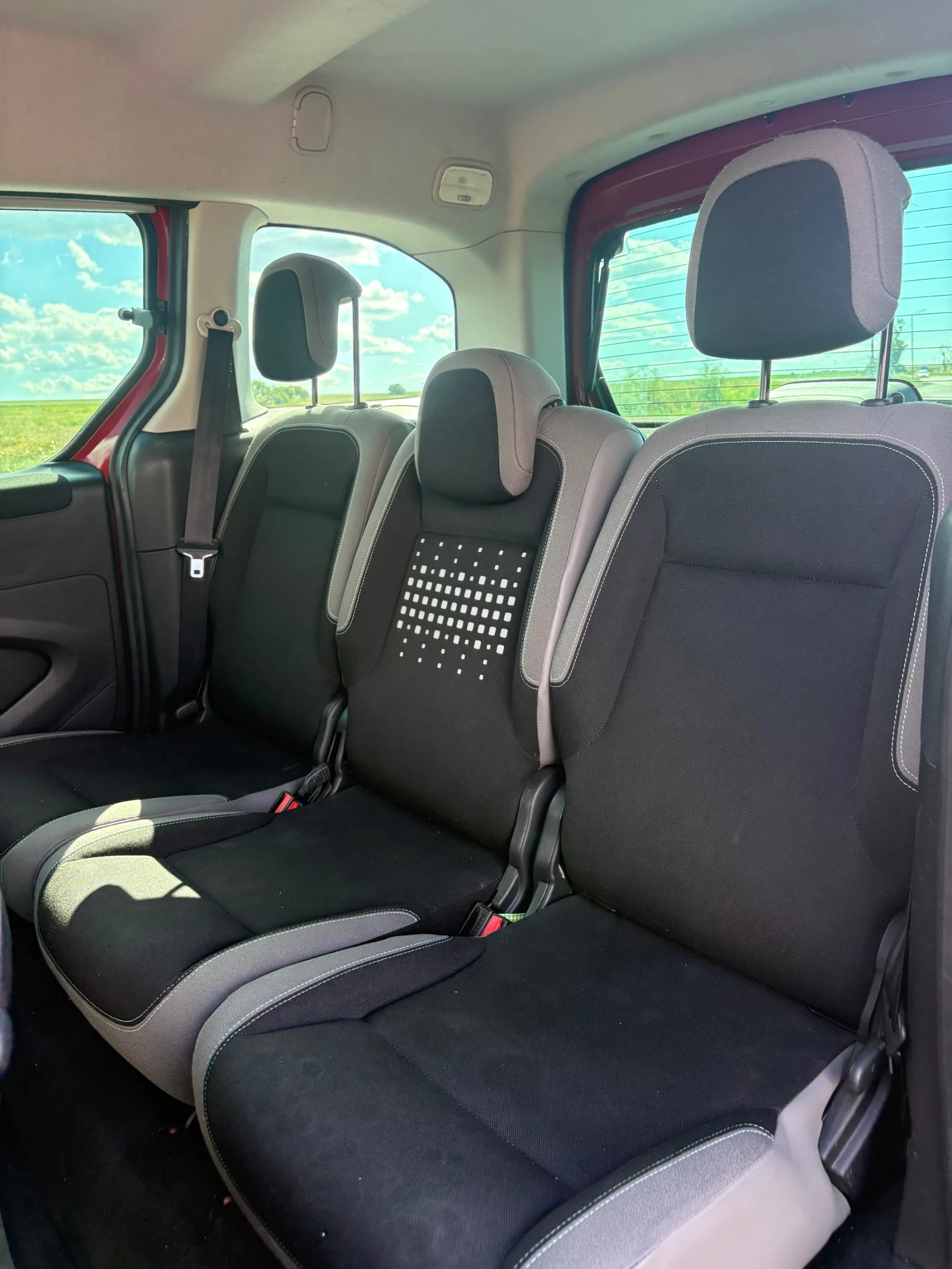 Citroen Berlingo, снимка 6 - Автомобили и джипове - 54904582