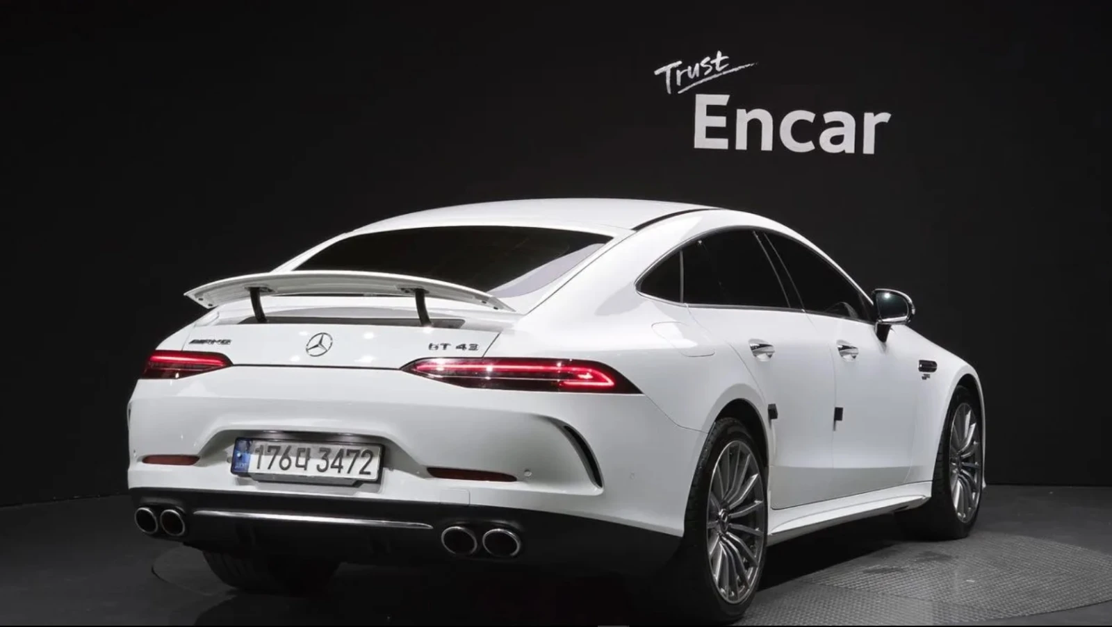 Mercedes-Benz AMG GT 43 4MATIC+ | ОБДУХВАНЕ | DISTRONIC, снимка 2 - Автомобили и джипове - 55082702