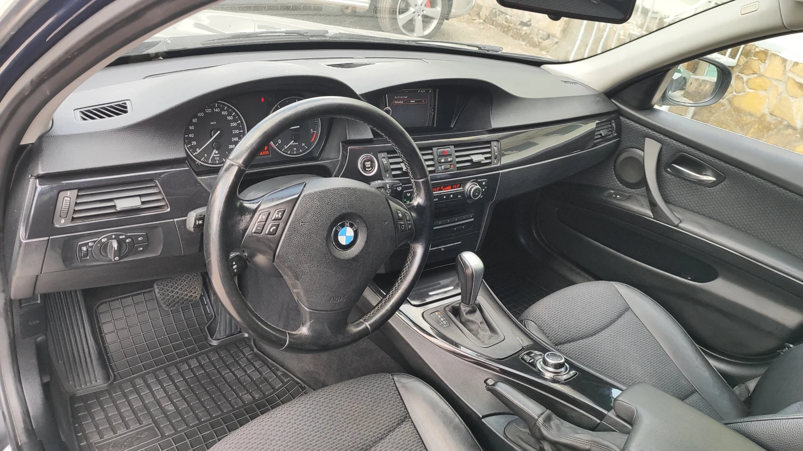 BMW 320 320xd, снимка 8 - Автомобили и джипове - 55158297