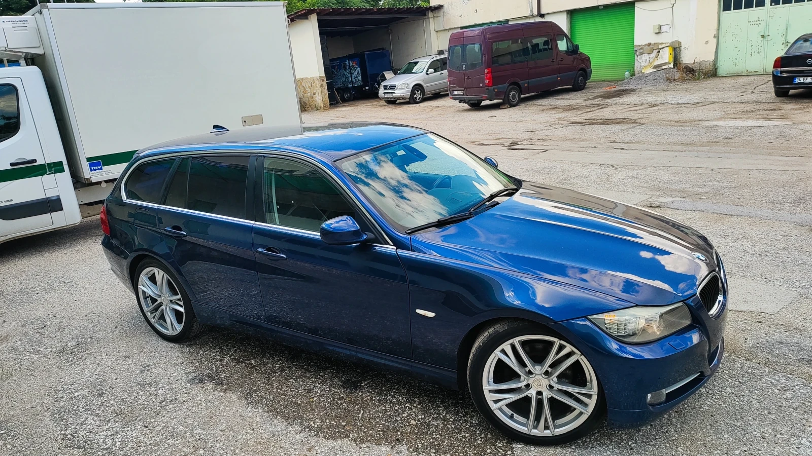 BMW 320 320xd, снимка 3 - Автомобили и джипове - 55158297