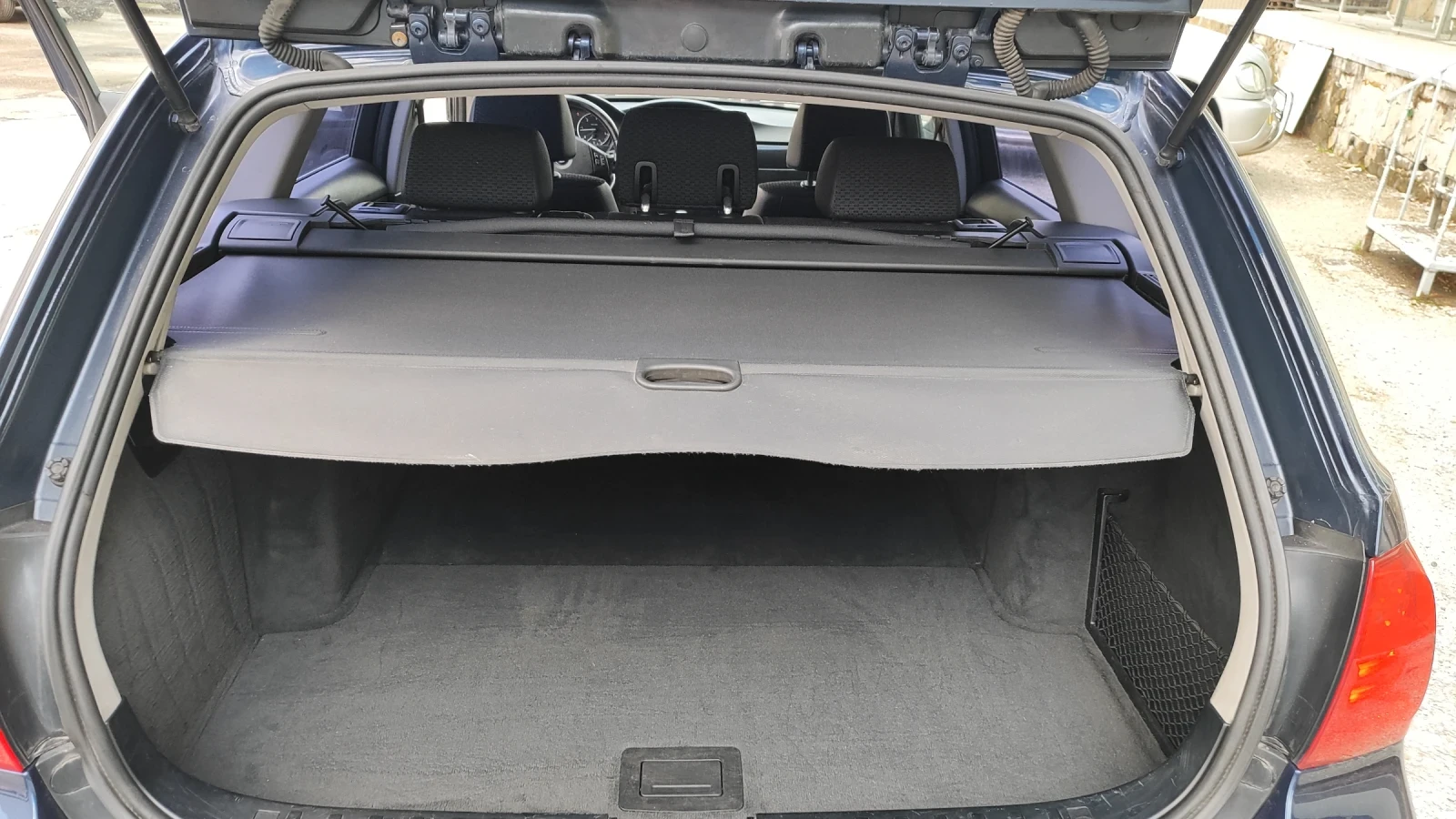 BMW 320 320xd, снимка 12 - Автомобили и джипове - 55158297