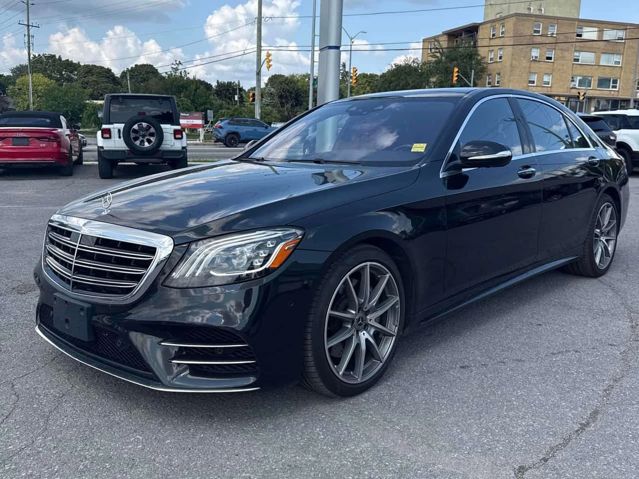 Mercedes-Benz S 560 * CARFAX * ДИСТРОНИК * ОБДУХВАНЕ * BURMESTER