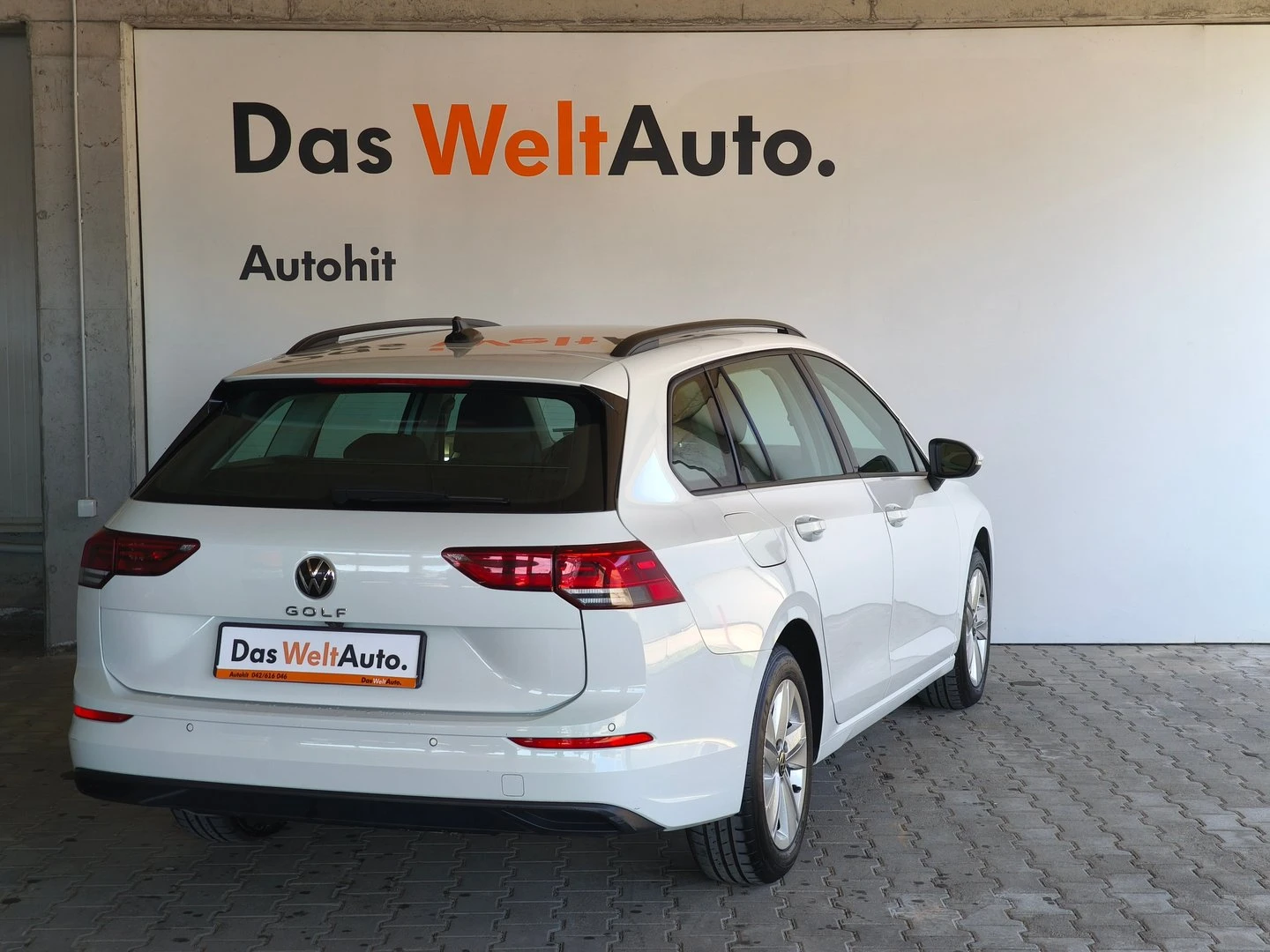 VW Golf Variant 8 Life 2.0 TDI SCR DSG, снимка 2 - Автомобили и джипове - 56420832