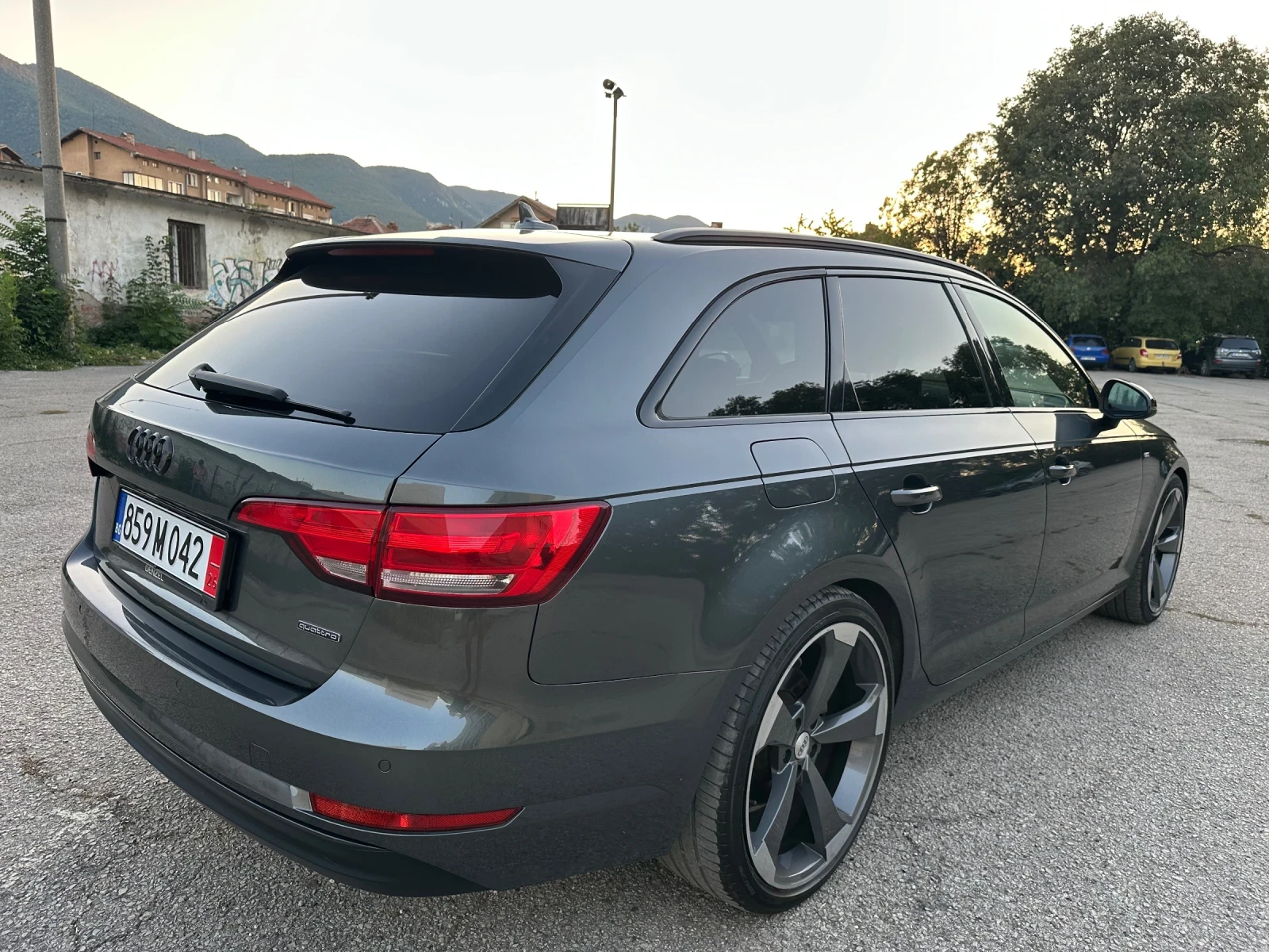 Audi A4 S-line Quattro, снимка 5 - Автомобили и джипове - 55684445