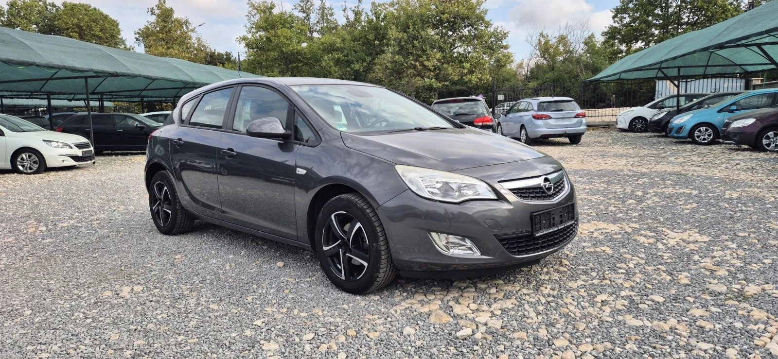 Opel Astra 1.4, снимка 2 - Автомобили и джипове - 55810834