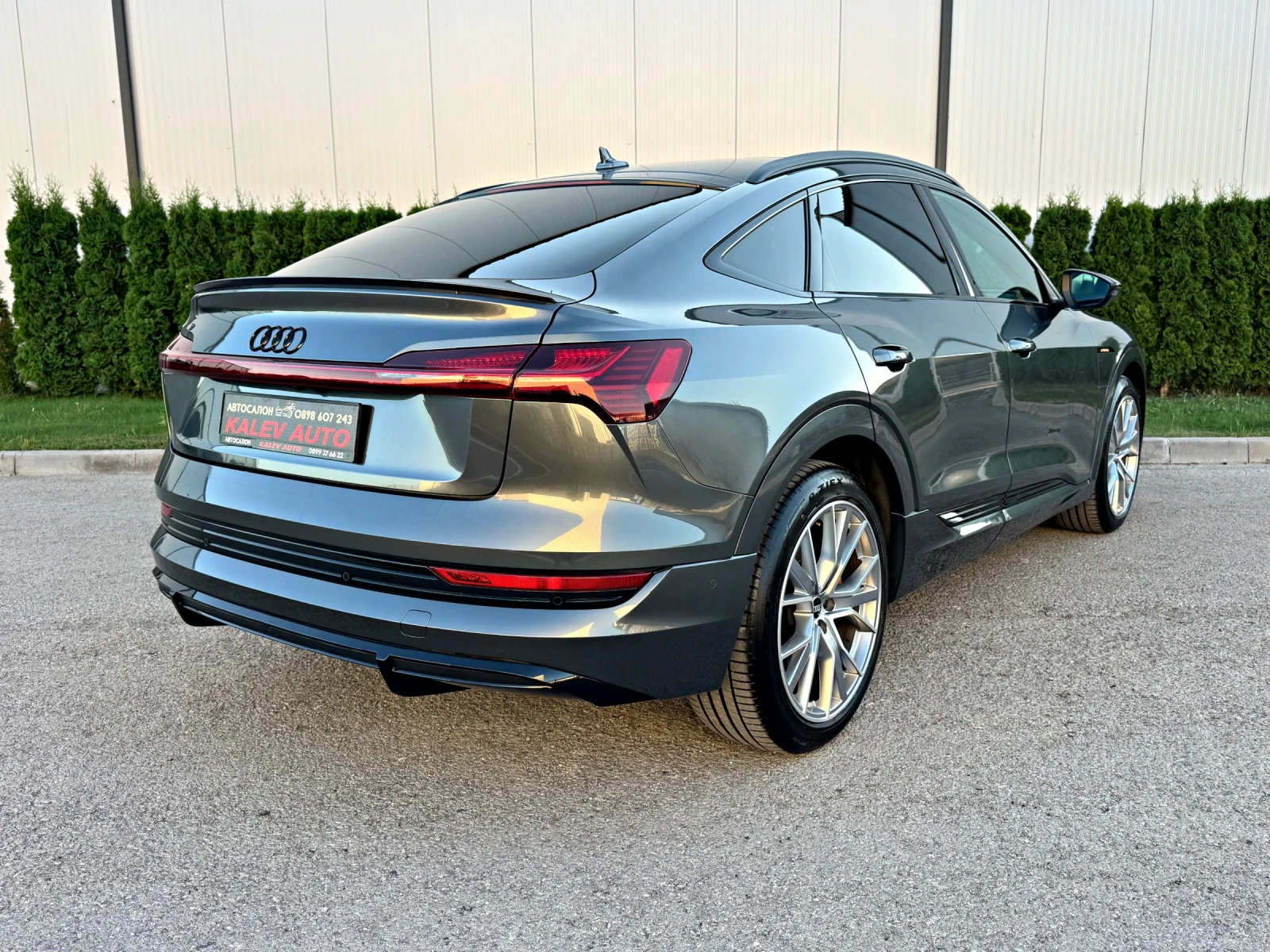 Audi E-Tron 55 SB/Quattro/3xS-line/Digital Matrix/FULL/SWISS!!, снимка 5 - Автомобили и джипове - 55954077