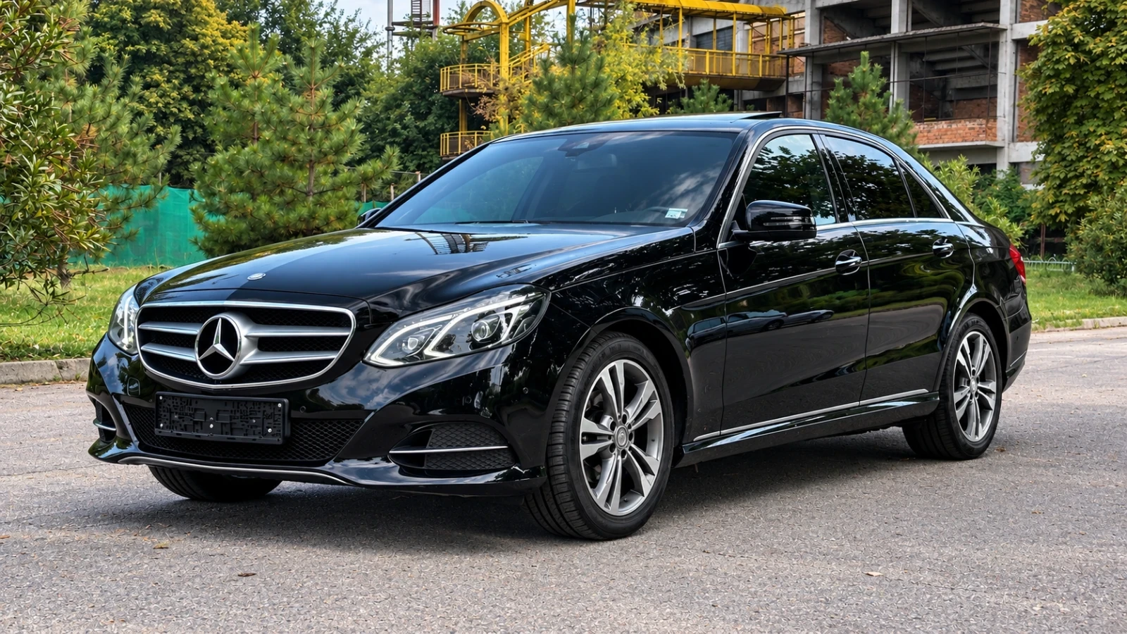 Mercedes-Benz E 220 CDI | РЕГИСТРИРАНА | 123, 500км | EURO 5 | 