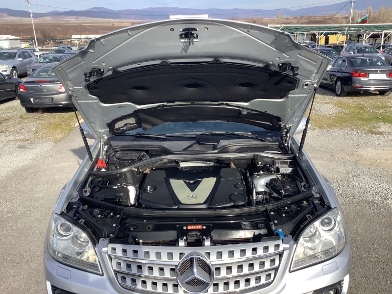 Mercedes-Benz ML 320 CDI Sport, снимка 9 - Автомобили и джипове - 46347571