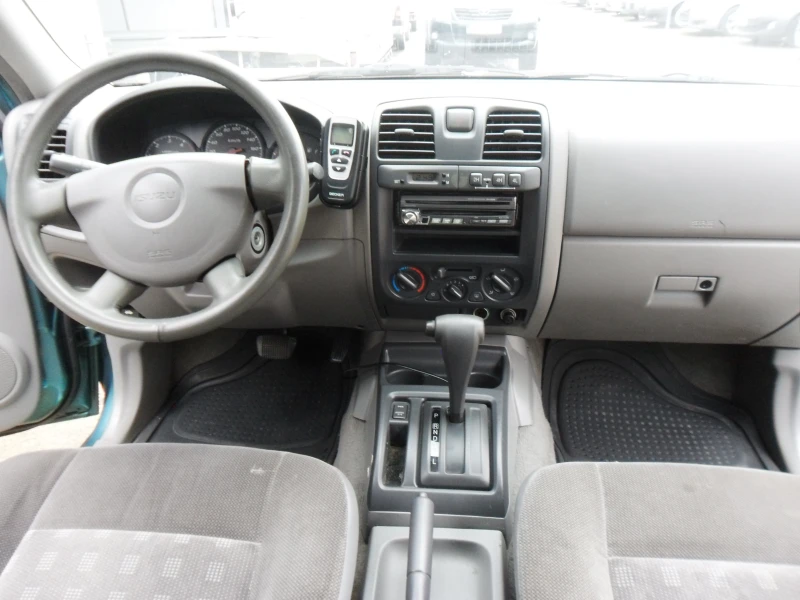 Isuzu D-max 3, 0-TD-AUTOMAT-ITALY-141х.км., снимка 15 - Автомобили и джипове - 47929768