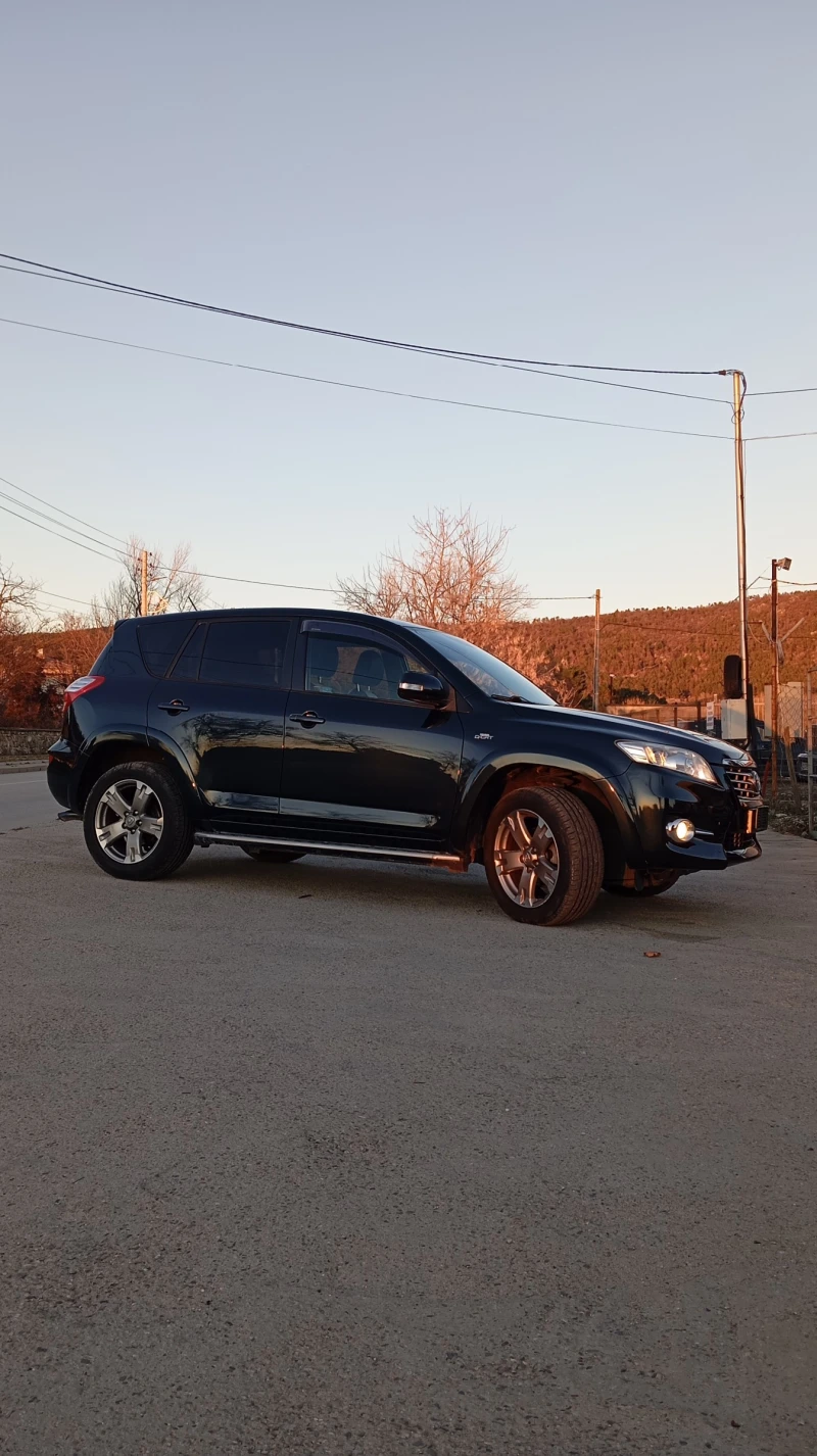 Toyota Rav4, снимка 4 - Автомобили и джипове - 48680008