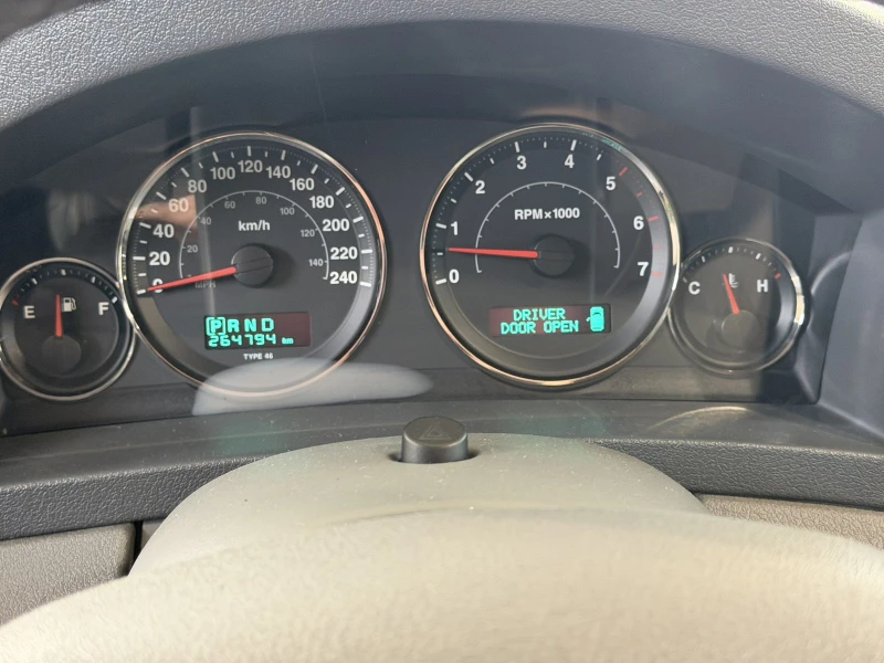 Jeep Grand cherokee 3.0 TDI LIMITED* Хамелеон* ИТАЛИЯ* , снимка 11 - Автомобили и джипове - 53179435