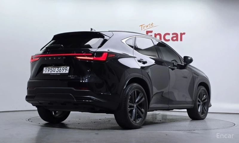 Lexus NX 300h, снимка 2 - Автомобили и джипове - 53186981