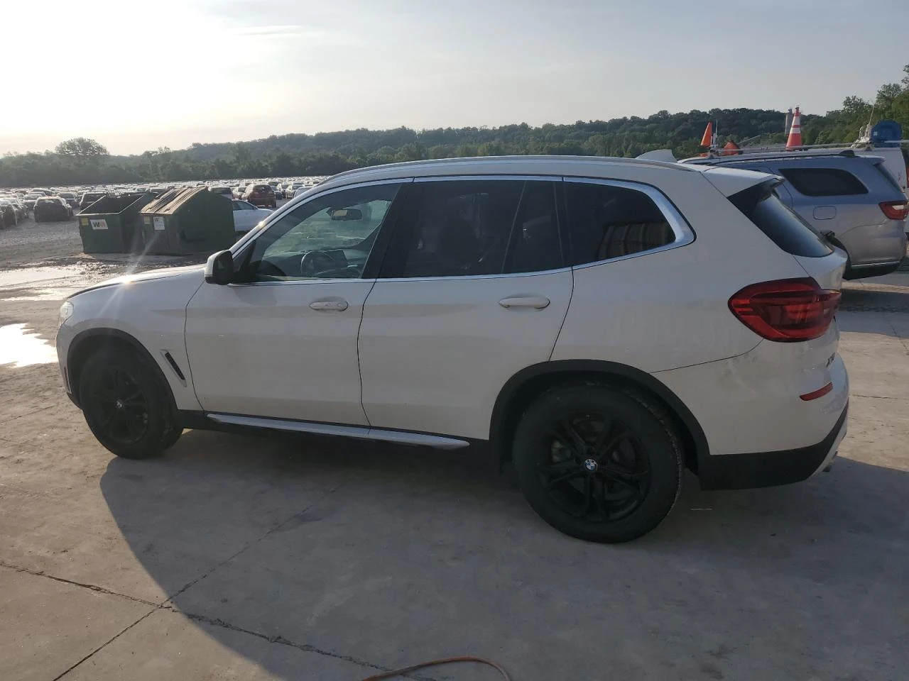 BMW X3 SDRIVE30I - изображение 4