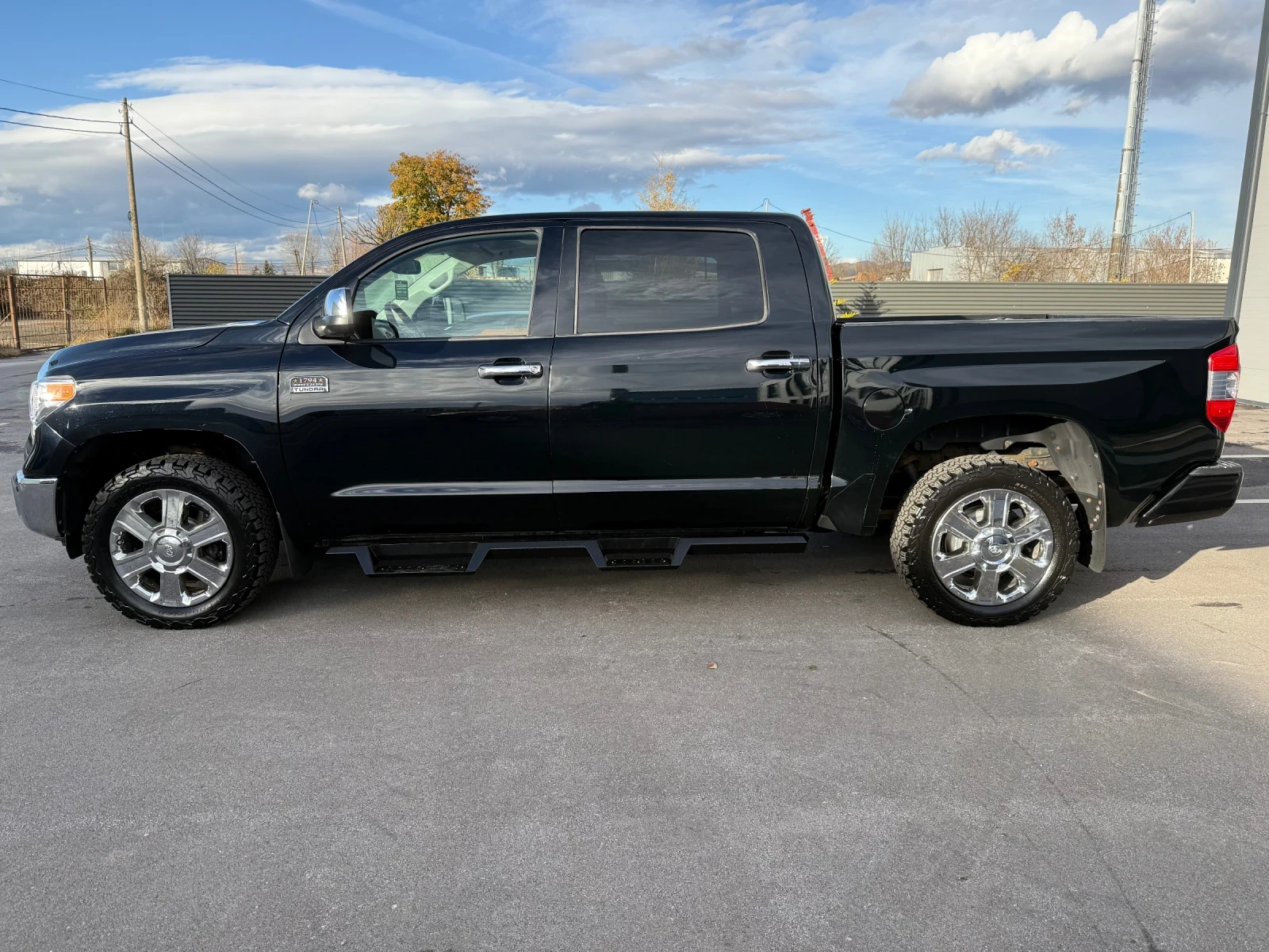 Toyota Tundra 1794 LIMITED EDITION 5.7 V8 - изображение 7