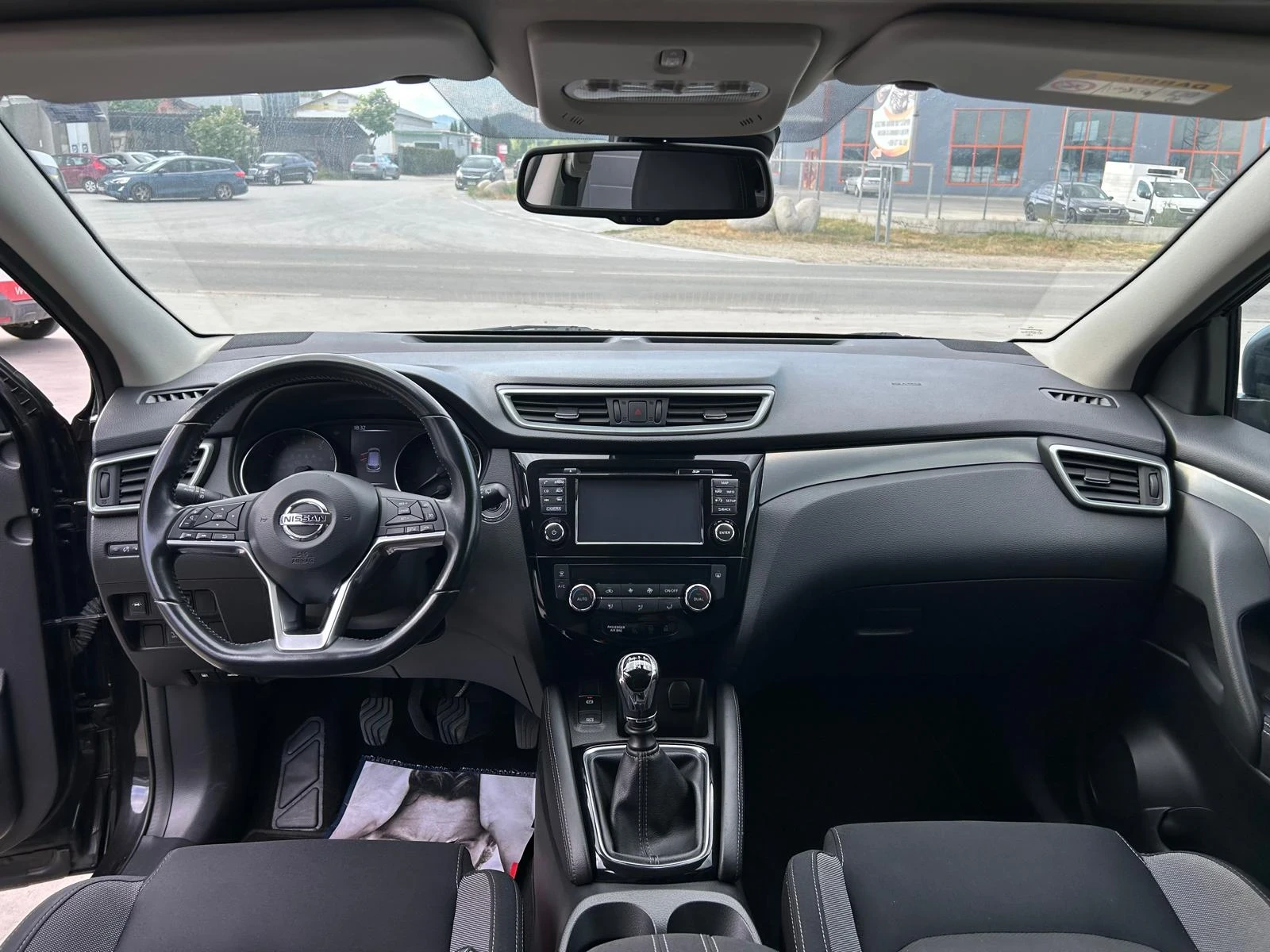 Nissan Qashqai Facelift , снимка 16 - Автомобили и джипове - 54973267